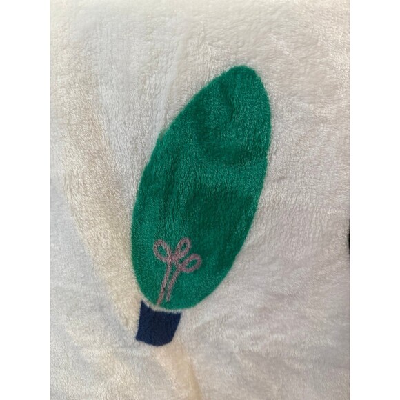 2025 Disney Christmas Stitch Plush Throw Blanket - Picture 6 of 7